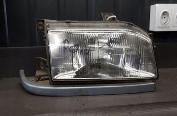 HYUNDAI Pony 2 generation (1982-1990) Phare avant droit 27200987