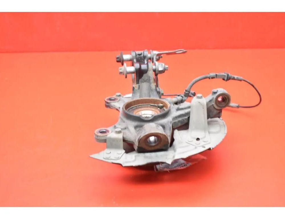 PEUGEOT 5008 2 generation (2017-2020) Moyeu De Roue Avant Droit 9825606280 30955897