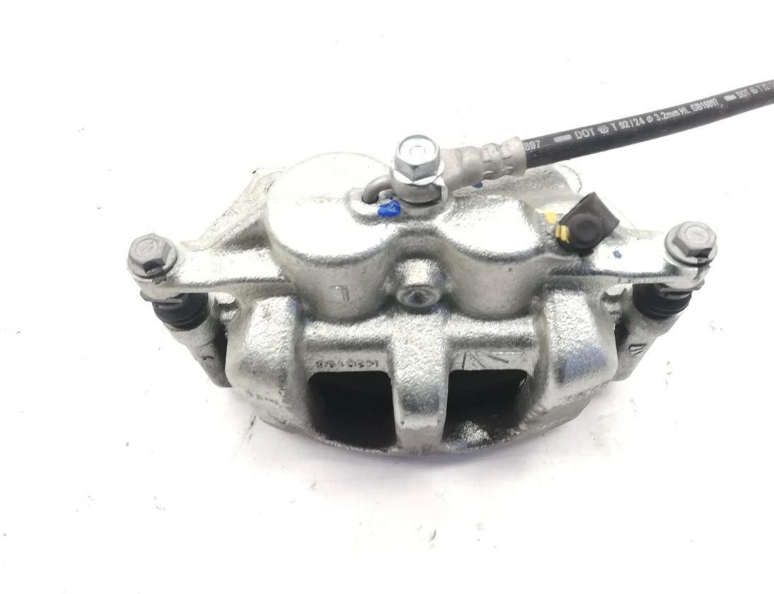 TOYOTA C-HR 2 generation (2023-2024) Étrier de frein avant gauche 28841096