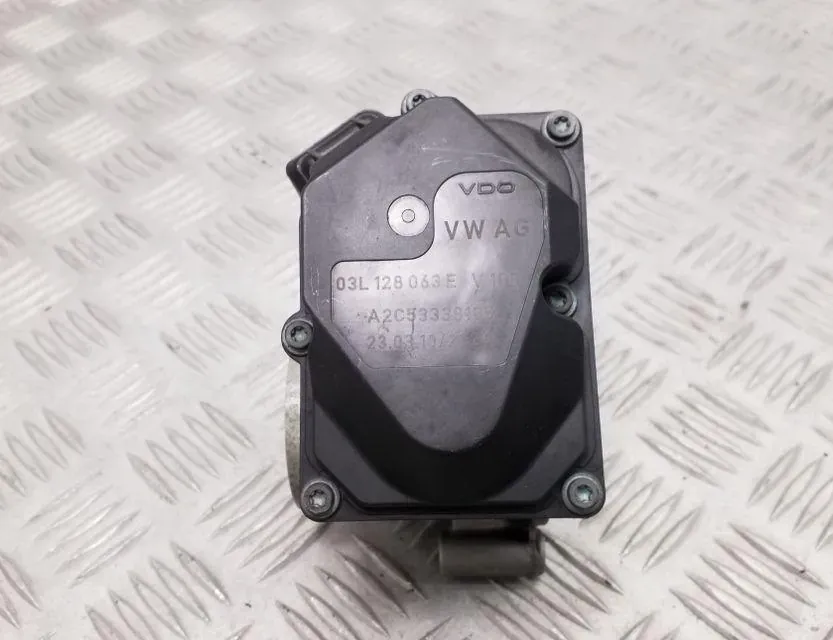 AUDI A4 B8/8K (2011-2016) Corps de papillon 03L128063E 34716335