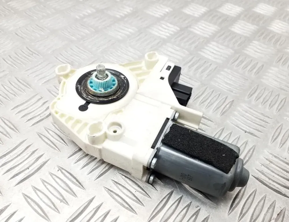 AUDI A5 8T (2007-2016) Moteur de commande de vitre de porte avant droite 4F0959802D 34750685