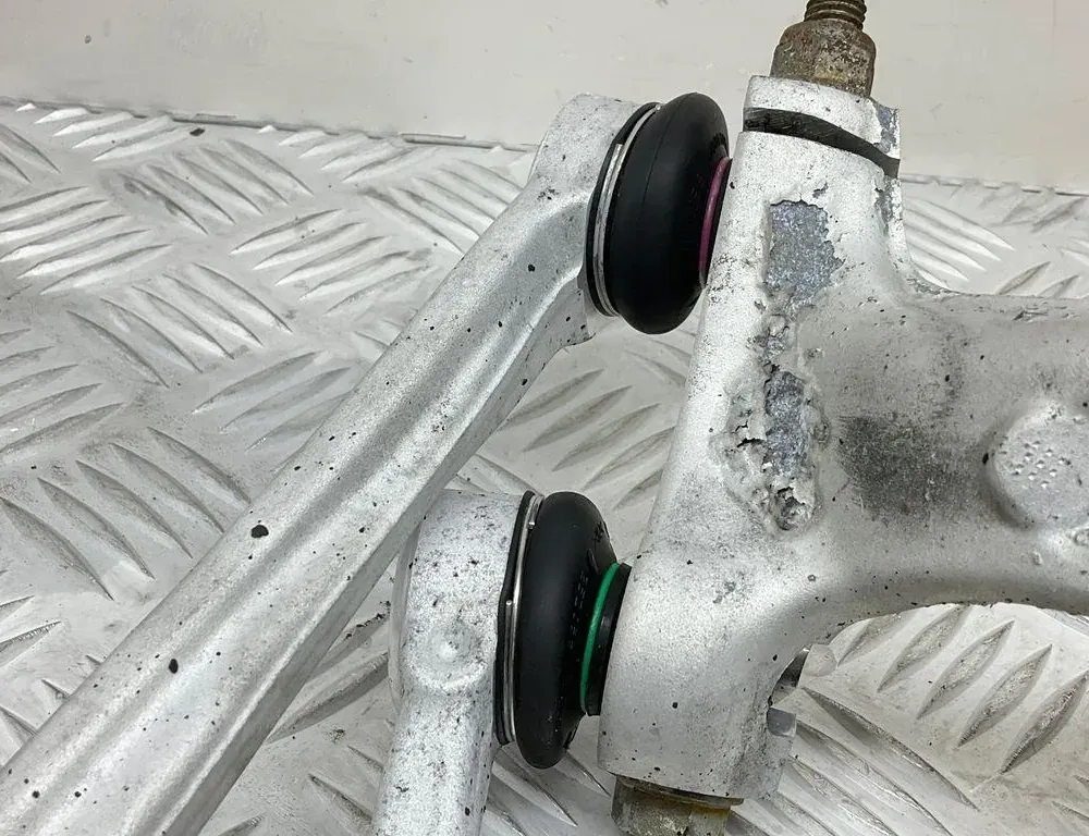 AUDI A4 B9/8W (2015-2024) Moyeu de roue avant gauche 4M0927803B,8W0407241F,8W0407559 34708768