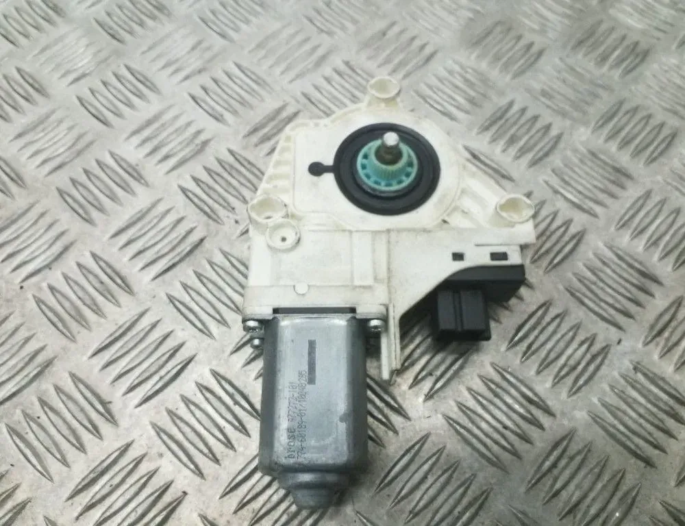 AUDI Q7 4L (2005-2015) Moteur de lève-vitre de porte avant gauche 4L0959802B 34717629