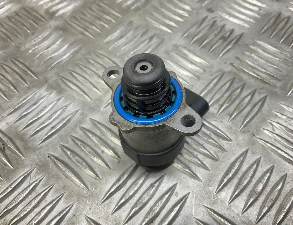 AUDI A4 B8/8K (2011-2016) Capteur de pression de carburant 0928400768 34720137