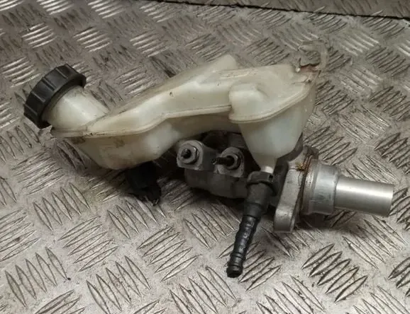 FORD Fiesta 5 generation (2001-2010) Cylindre de frein 03350884941 31459501