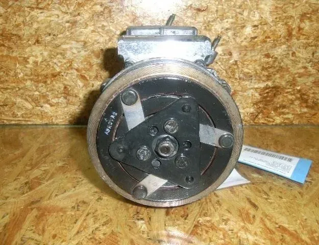 PEUGEOT 206 1 generation (1998-2009) Pompe de climatisation 1438,1439,1449,1450,6189509160,6453JL,6453JP,6453LF,81.10.40.013,811040013,8FK351134-331,8FK351134331,8FK351134-331,8FK351134331,9639078180,9646273380,9646273880,9655191580,TSP0155851,1430 24850193