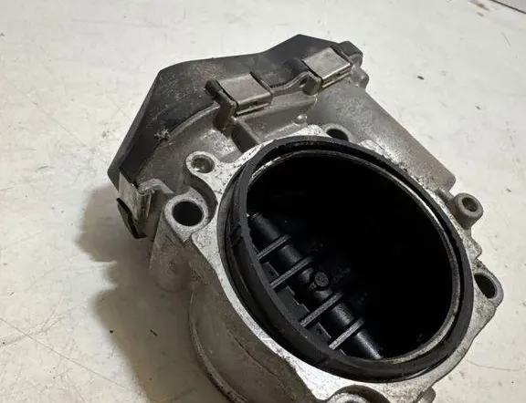 BMW 3 Series E90/E91/E92/E93 (2004-2013) Corps de papillon 7561066 34167428