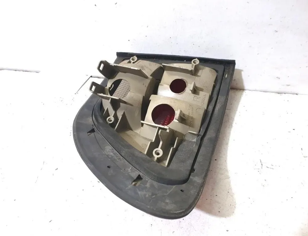 OPEL Omega B (1994-2003) Feu arrière droit 45286 31548475