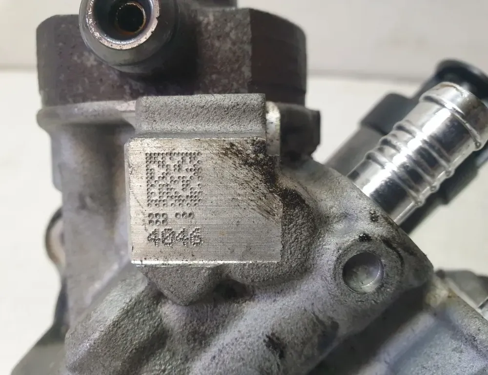 AUDI A8 D4/4H (2010-2018) Pompe à carburant 0445010677 34481439