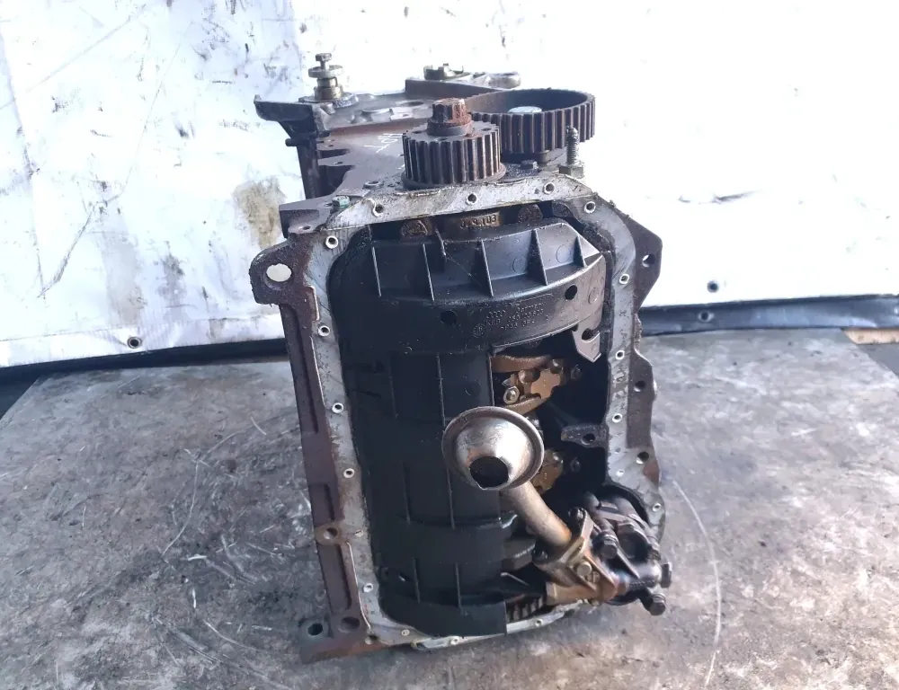 VOLKSWAGEN Passat B5 (1996-2005) Moteur nu APT 34496686