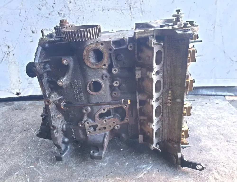 VOLKSWAGEN Passat B5 (1996-2005) Moteur nu APT 34496686
