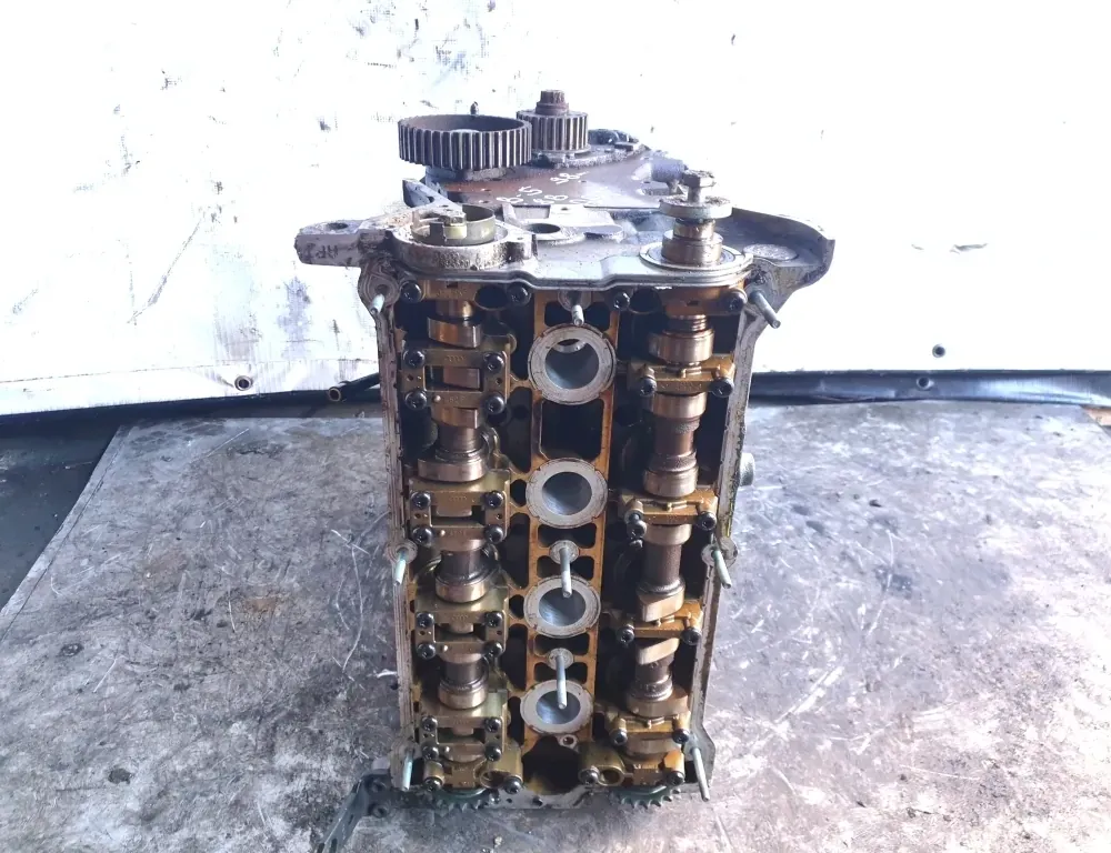 VOLKSWAGEN Passat B5 (1996-2005) Moteur nu APT 34496686