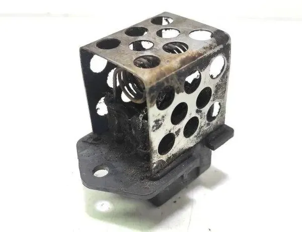 NISSAN Qashqai 1 generation (2007-2014) Relais de ventilateur 8200045082 31338607