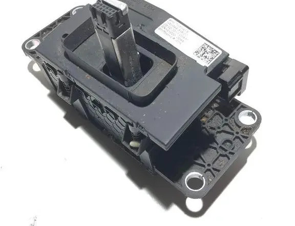 AUDI A8 D2/4D (1994-2002) Mécanisme de changement de vitesse 4H1927731A 33312218