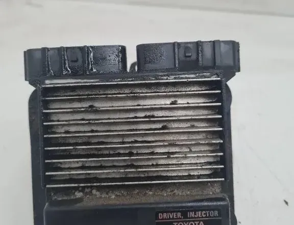 TOYOTA Avensis 2 generation (2002-2009) Calculateur d'injecteurs de carburant 8987120050 33283402