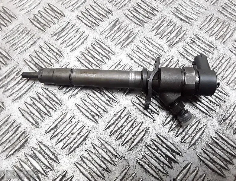 VOLVO XC90 1 generation (2002-2014) Injecteur d'huile 8658352 28609924