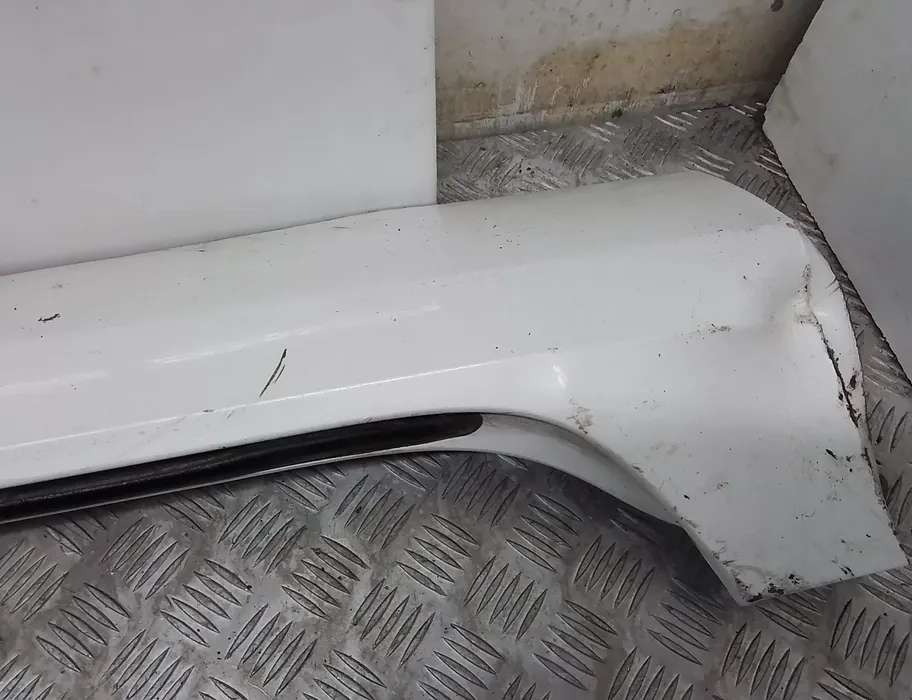 VOLVO S90 2 generation (2016-2023) Cache jupe latérale en plastique côté droit 31365847 29757802