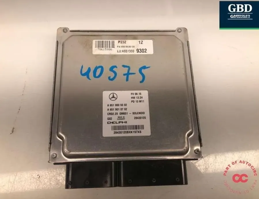 MERCEDES-BENZ Viano W639 (2003-2015) Support de support de phare gauche a6519010702,a6519009302 30887610