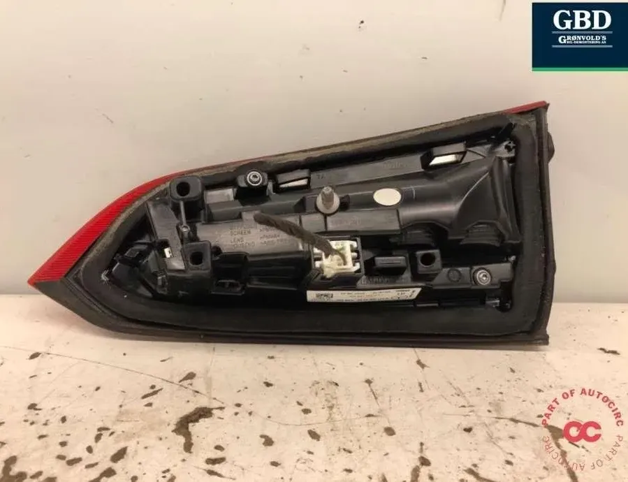 MERCEDES-BENZ B-Class W247 (2018-2023) Feu arrière de hayon côté gauche a2479066900 31705209