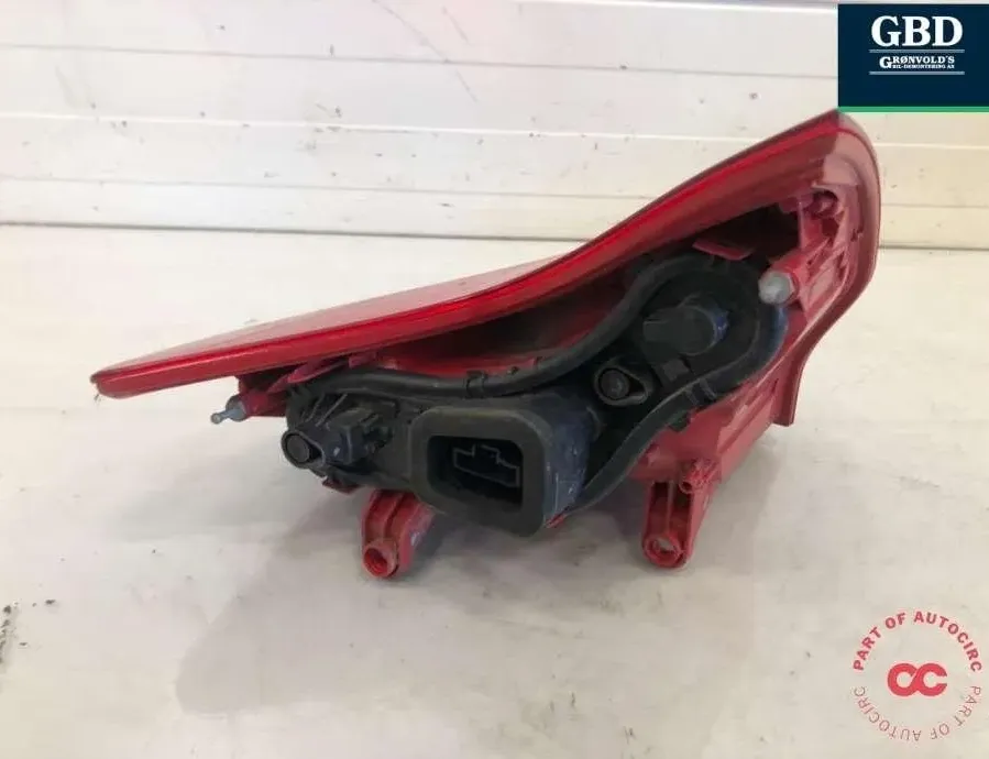PEUGEOT 3008 1 generation (2010-2016) Feu arrière gauche 9805510580 33000826