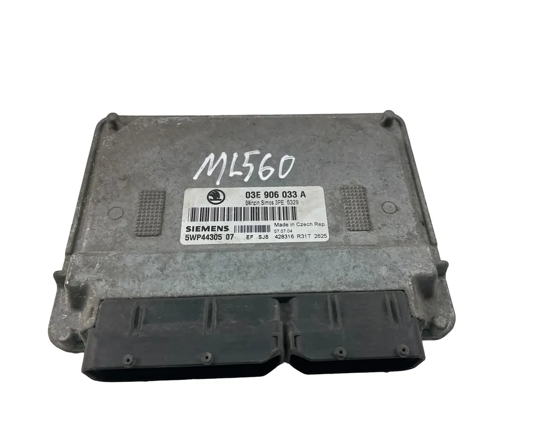 SKODA Fabia 1 generation (2004-2007) Calculateur d'unité de commande du moteur 03E906033A 34035656