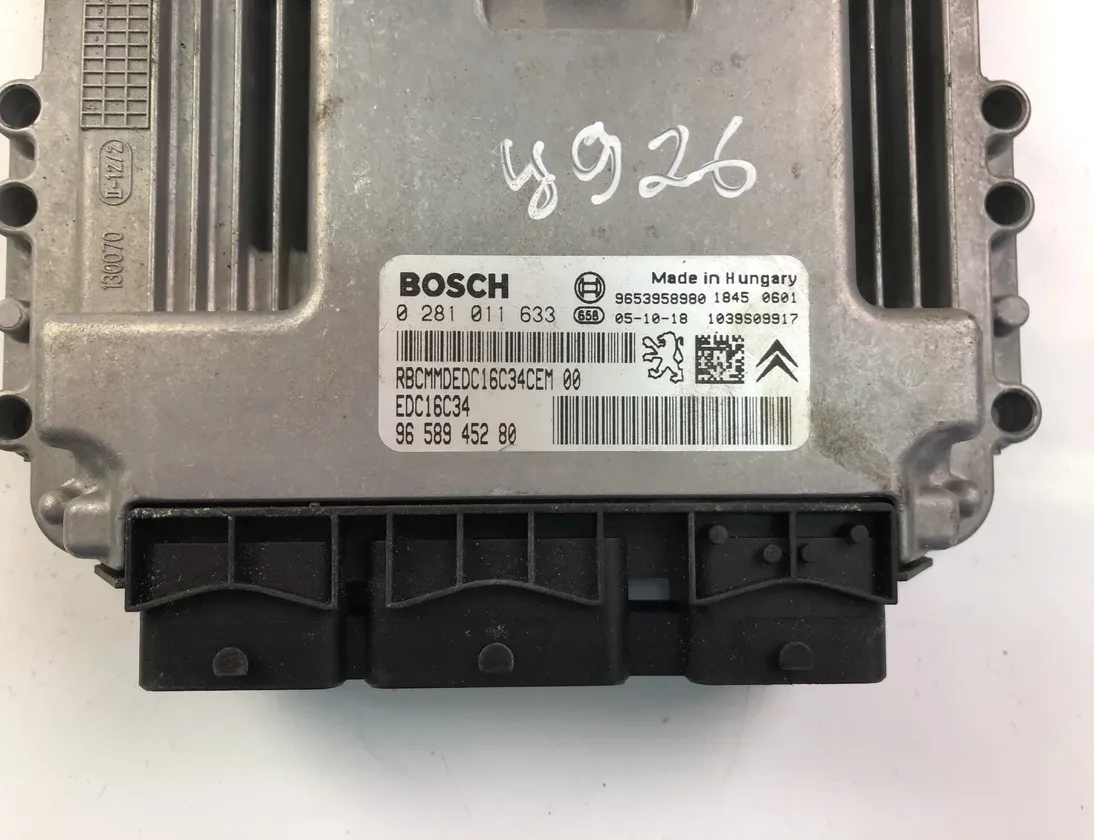 PEUGEOT 407 1 generation (2004-2010) Calculateur d'unité de commande du moteur 0281011633,9658945280 14530209