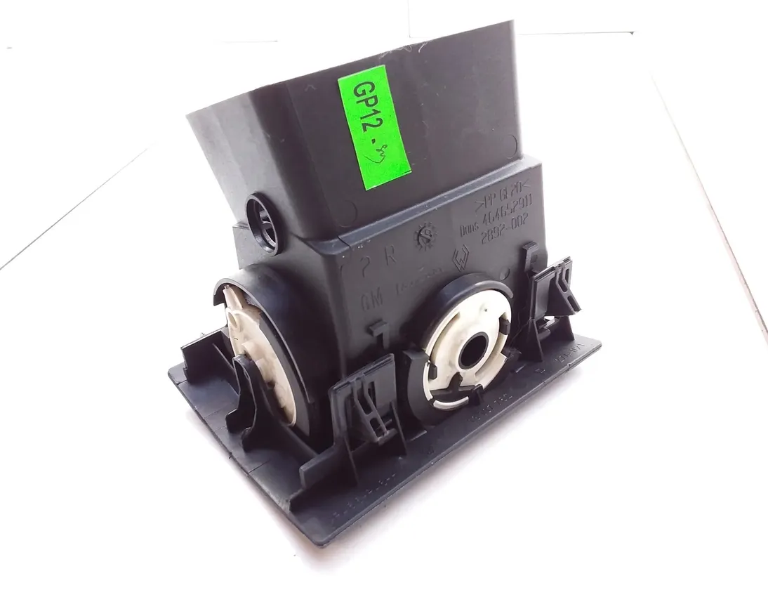 OPEL Meriva 1 generation (2002-2010) Bouches d'aération du tableau de bord 2892002,464652911 10797664
