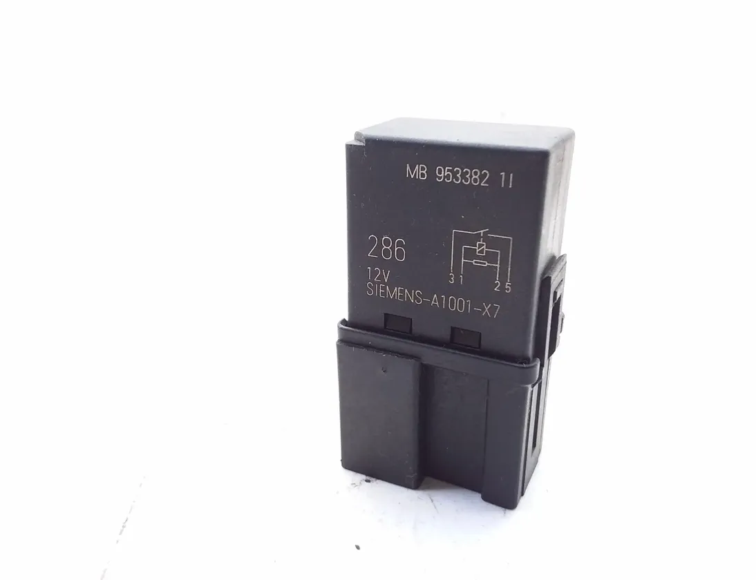 MITSUBISHI Carisma 1 generation (1995-2004) Relais MB953382 20338576