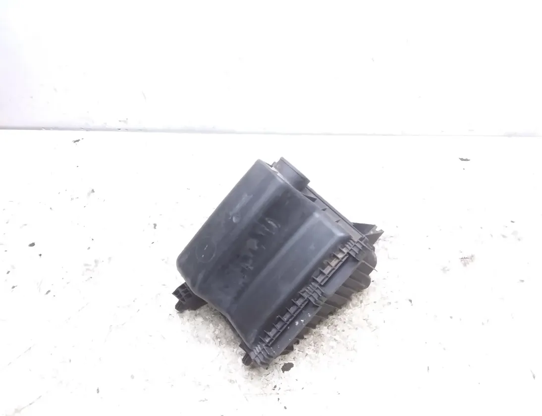 MERCEDES-BENZ Sprinter 1 generation (903) (1995-2006) Boîte de filtre à air 0000905901 23447804