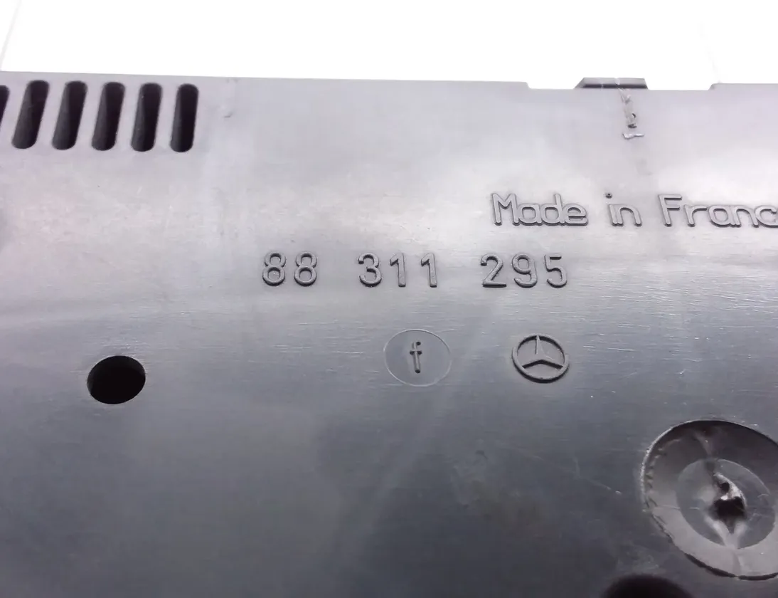 MERCEDES-BENZ Sprinter 1 generation (903) (1995-2006) Compteur de vitesse A0014468521,88311295 24450825