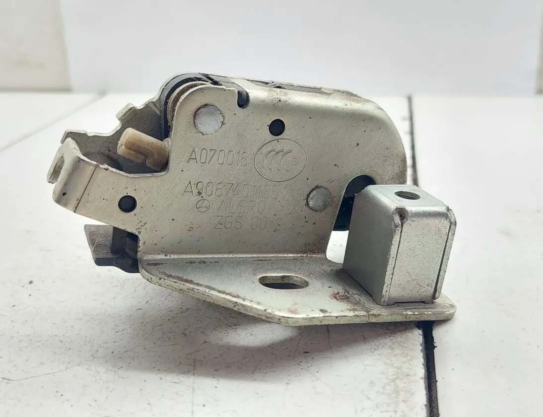 MERCEDES-BENZ Sprinter 2 generation (906) (2006-2018) Serrure de porte arrière gauche A9067401135,A070016 34824098