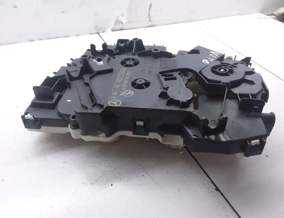 MERCEDES-BENZ Vito W447 (2014-2023) Serrure de porte arrière droite A4477407400 34496022