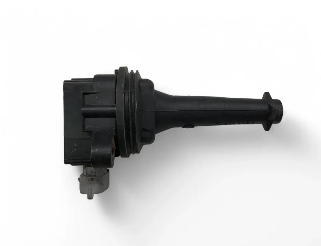 VOLVO XC70 2 generation (2000-2007) Bobine d'allumage haute tension 30713417 29898124