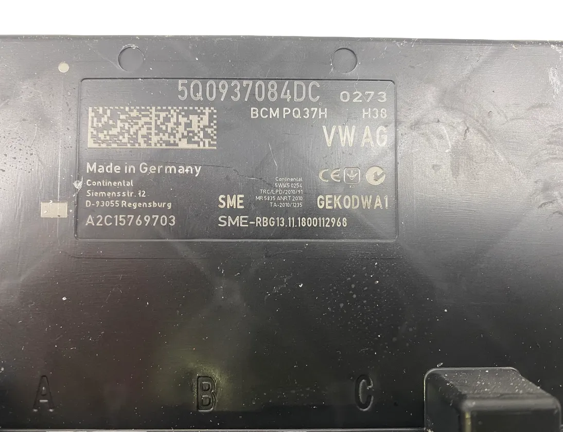 AUDI A3 8V (2012-2020) Unité de contrôle de confort 5Q0937084DC 33564573