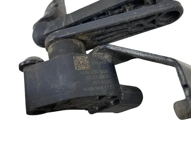 AUDI A4 B9/8W (2015-2024) Capteur de niveau de hauteur arrière gauche 4M0907503 33851961