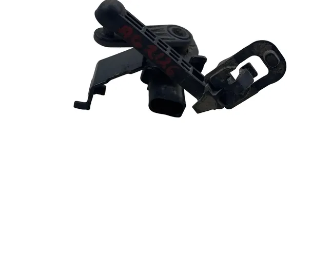 AUDI A4 B9/8W (2015-2024) Capteur de niveau de hauteur arrière gauche 4M0907503 33851961