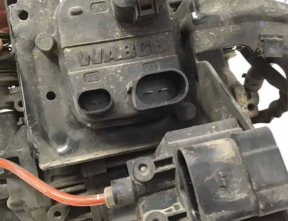 VOLKSWAGEN Touareg 3 generation (2018-2024) Compresseur de suspension 4M0616005H 32200441