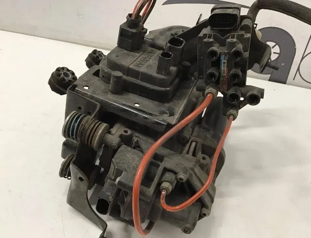 VOLKSWAGEN Touareg 3 generation (2018-2024) Compresseur de suspension 4M0616005H 32200441