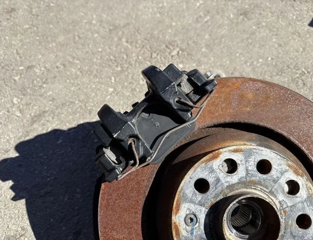 AUDI A3 8V (2012-2020) Moyeu de roue arrière droit 5Q0505436J 32203245