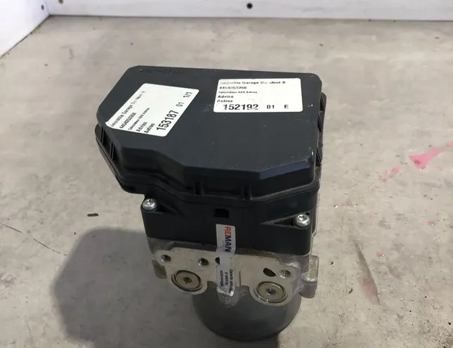 LEXUS IS XE20 (2005-2013) Pompe ABS 4454053350 32147576