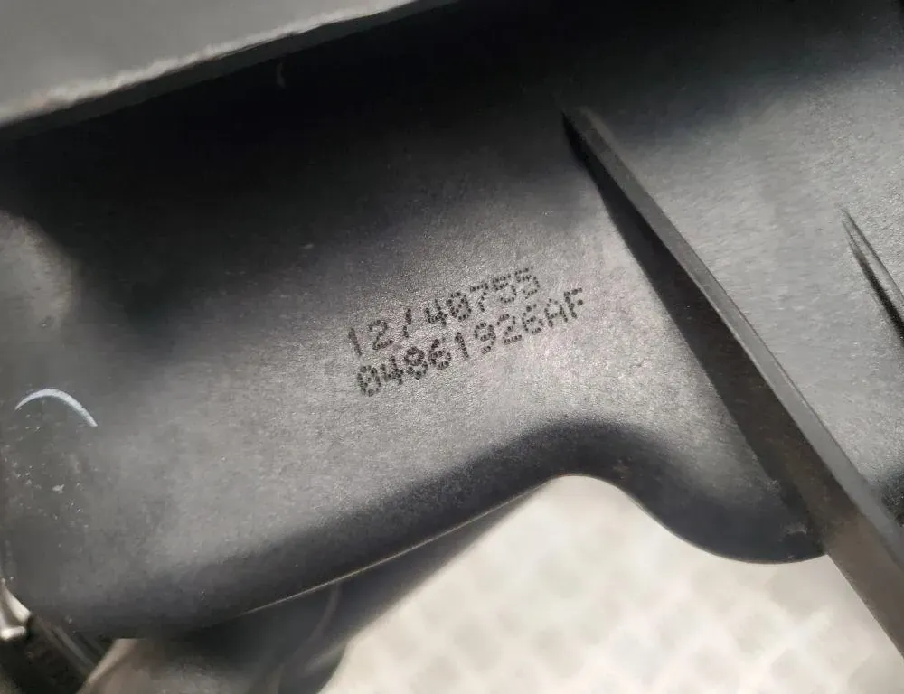 DODGE Challenger 3 generation (2008-2024) Boîte de filtre à air 52022310AC 33448412