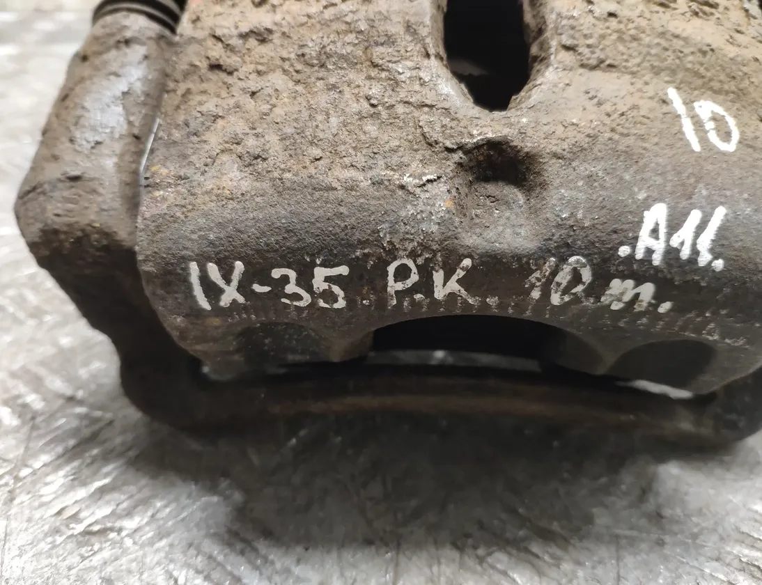 HYUNDAI ix35 1 generation (2009-2015) Étrier de frein avant gauche MOBIS 22028632