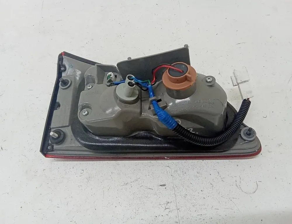 LEXUS IS XE20 (2005-2013) Feu arrière du hayon côté droit 5342 32143264