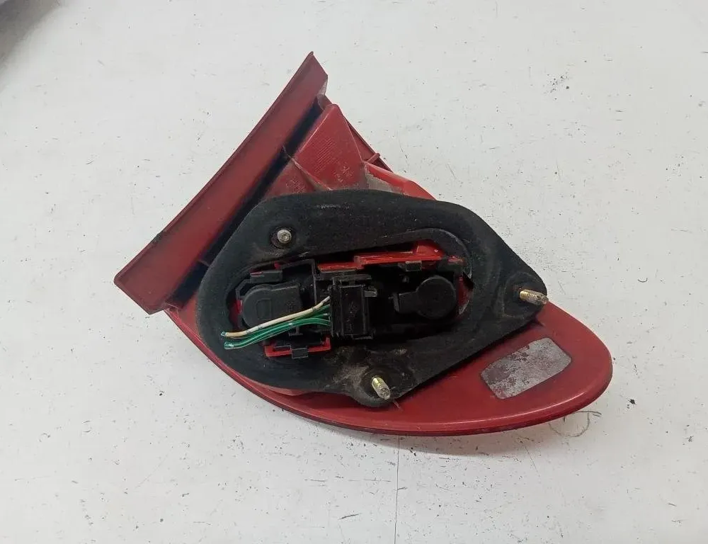 TOYOTA Avensis 1 generation (1997-2003) Feu arrière droit 2329 32183873