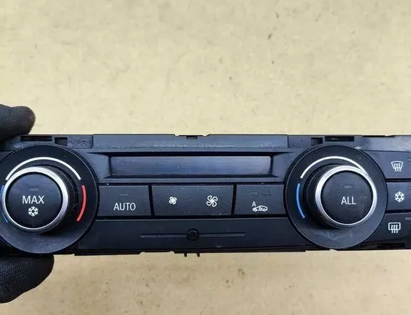 BMW 3 Series E90/E91/E92/E93 (2004-2013) Unité de climatisation 9248583 33127618