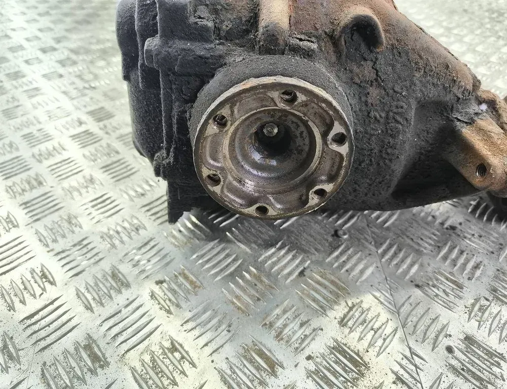 BMW 3 Series E90/E91/E92/E93 (2004-2013) Différentiel arrière 315,7591073 33151242