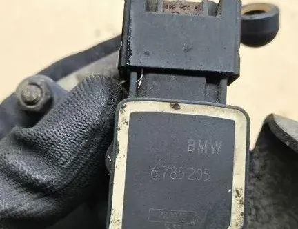 BMW 3 Series E90/E91/E92/E93 (2004-2013) Capteur de niveau avant gauche 6785205 33158369
