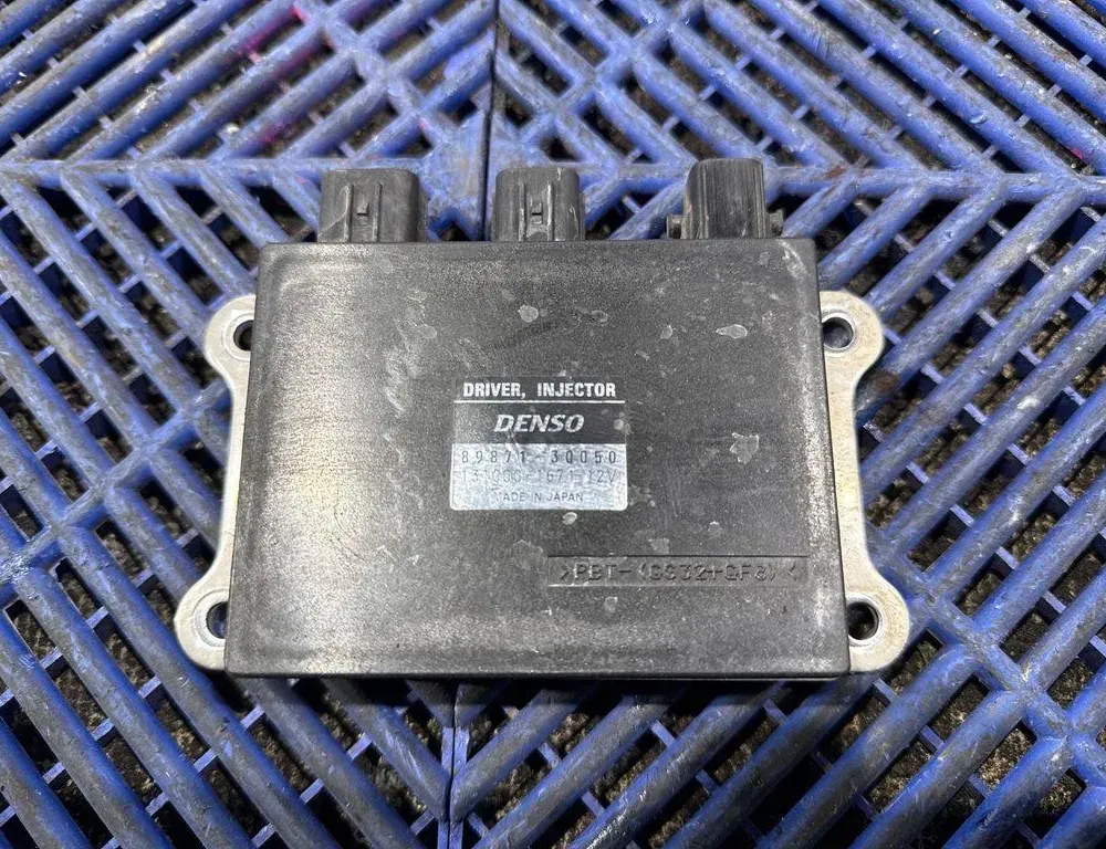 LEXUS IS XE30 (2013-2024) Calculateur d'injecteurs de carburant 1310001671,8987130050 34742306