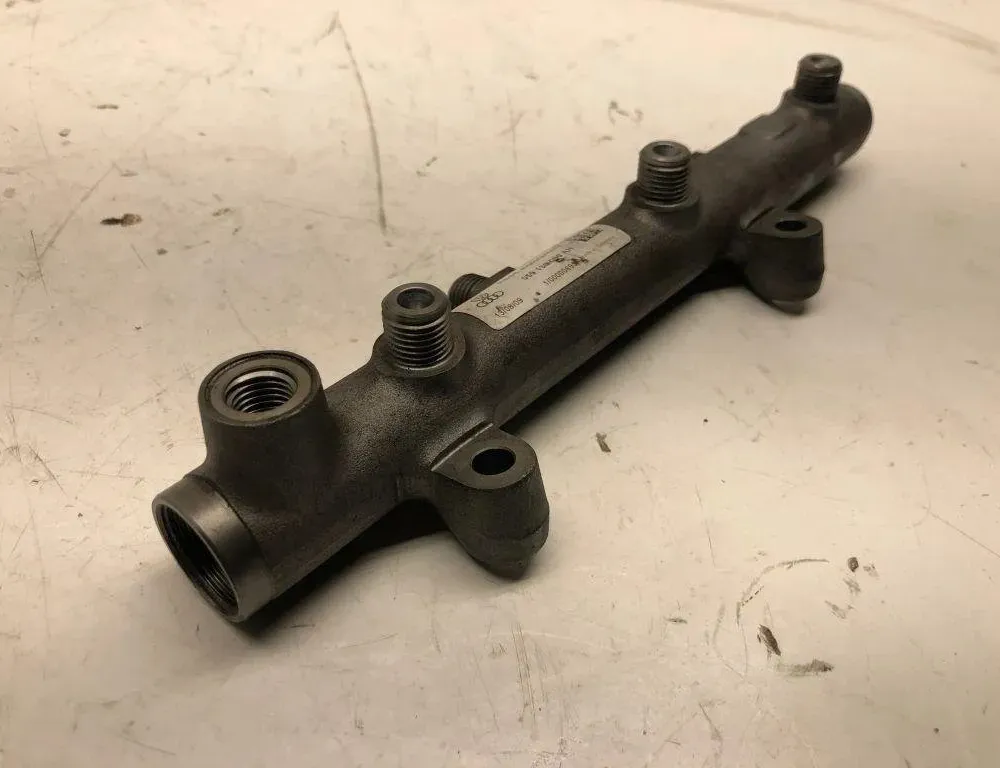 AUDI A5 8T (2007-2016) Rampe de carburant 059130090AH,100000695 32208644