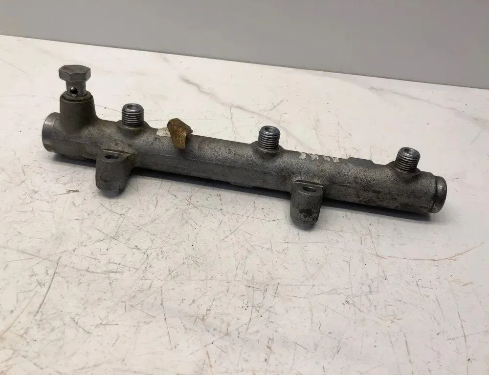 AUDI A5 8T (2007-2016) Rampe de carburant 059130090AH 32211314